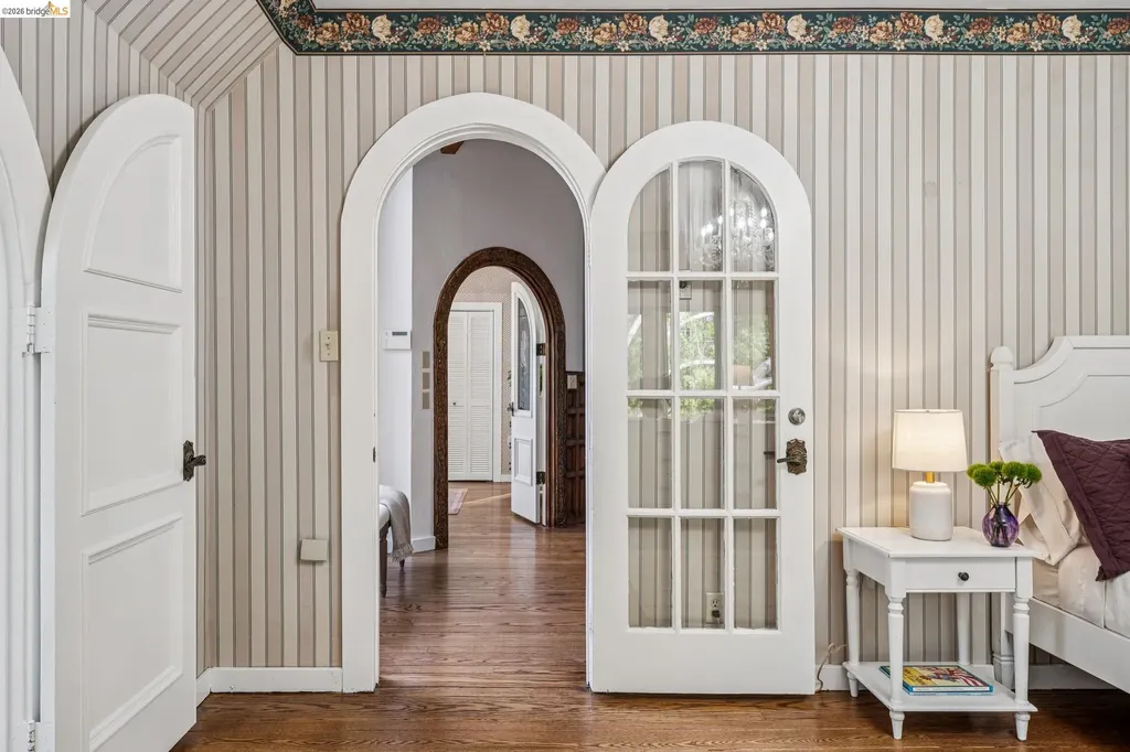 824 Paru Street Alameda CA 94501