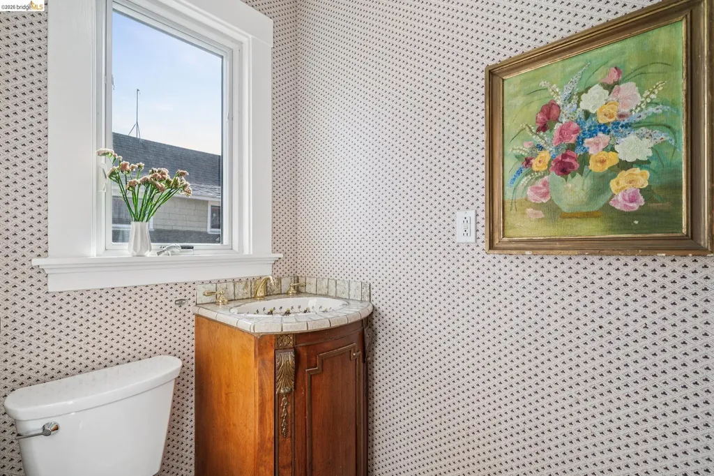 824 Paru Street Alameda CA 94501