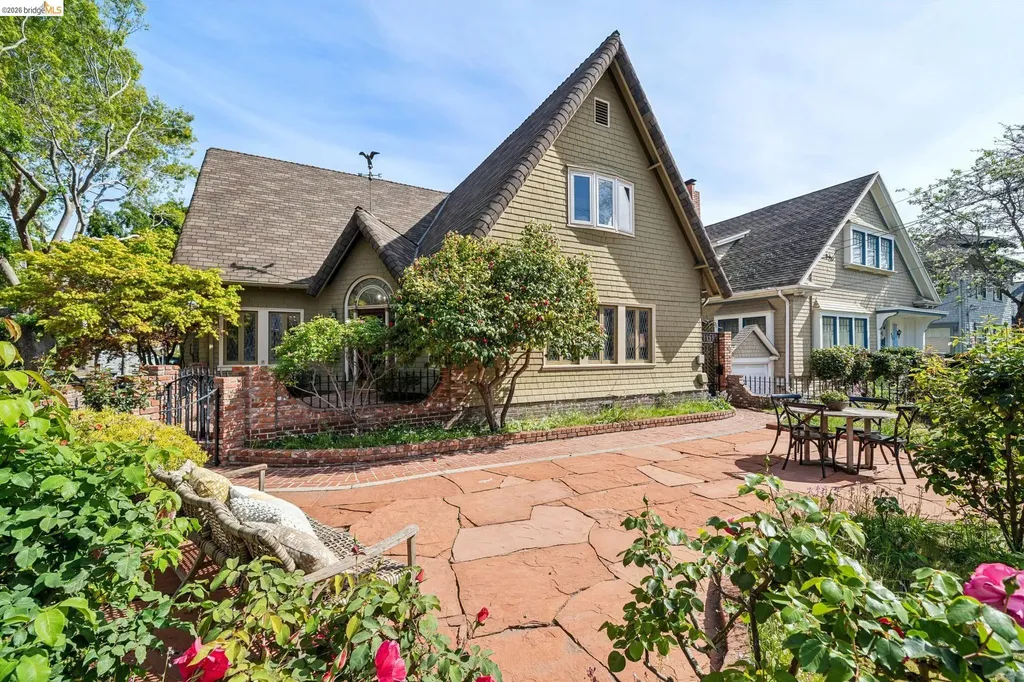 824 Paru Street Alameda CA 94501