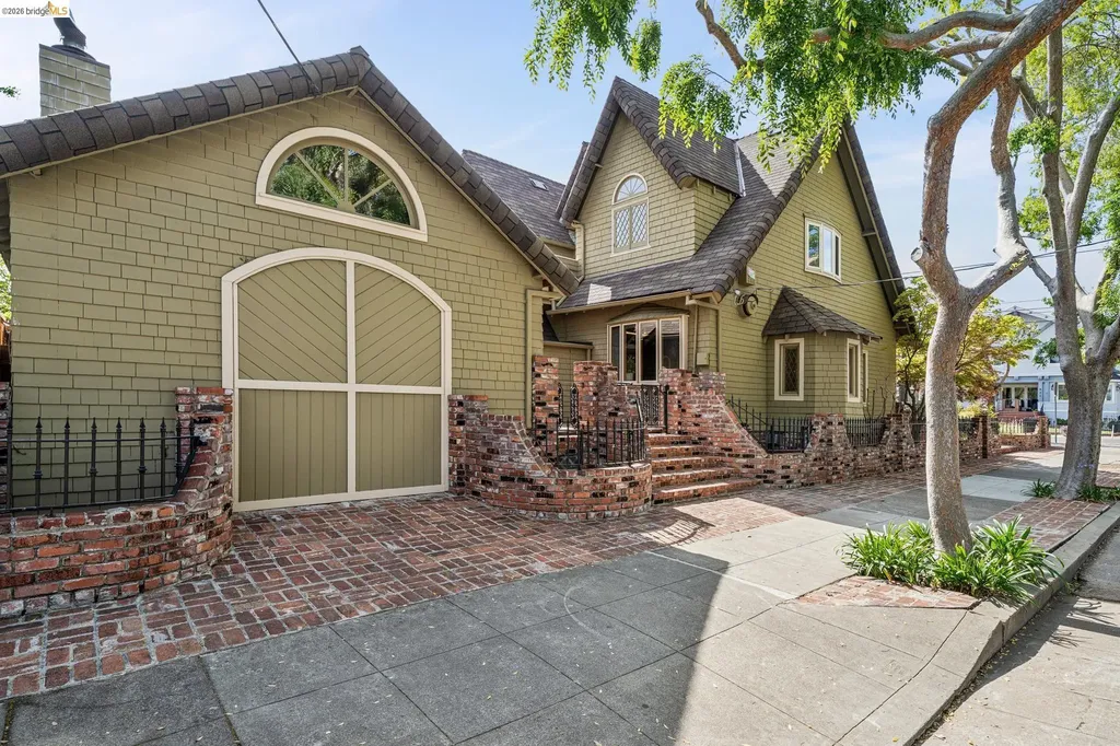824 Paru Street Alameda CA 94501