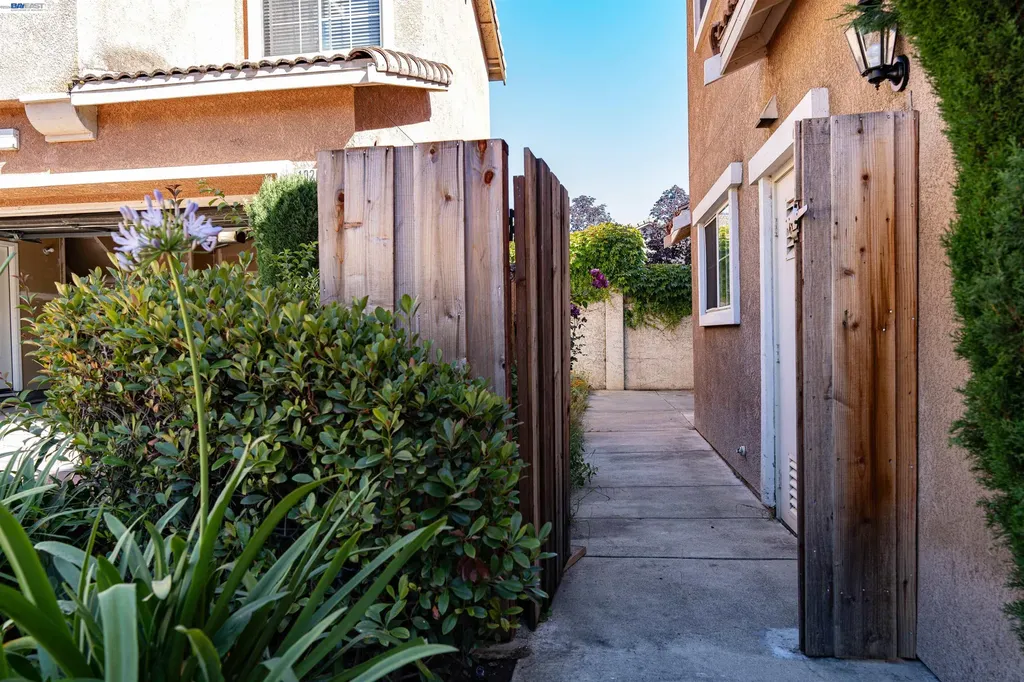 1028 Montoya Terrace Union City CA 94587
