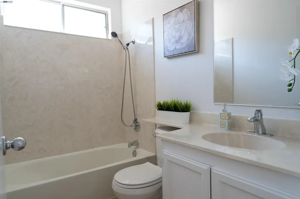 1028 Montoya Terrace Union City CA 94587