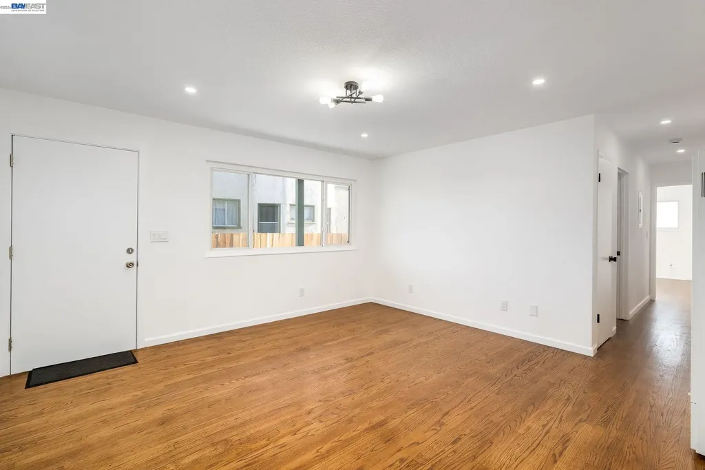 6628 Helen Court Oakland CA 94608