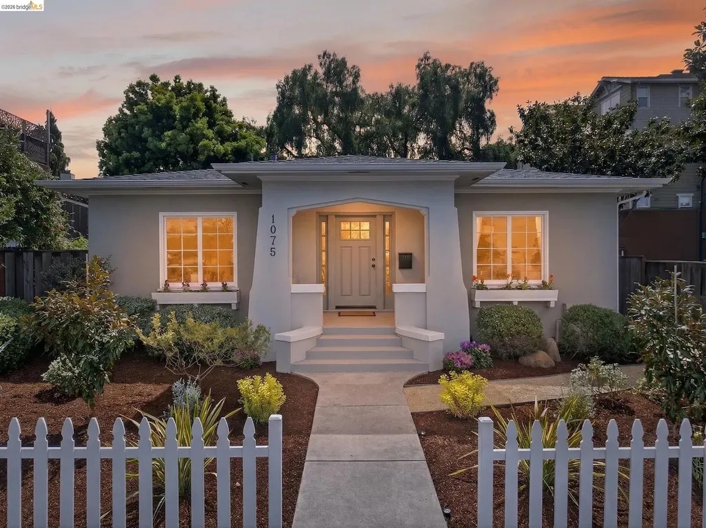 1075 41st Street Emeryville CA 94608