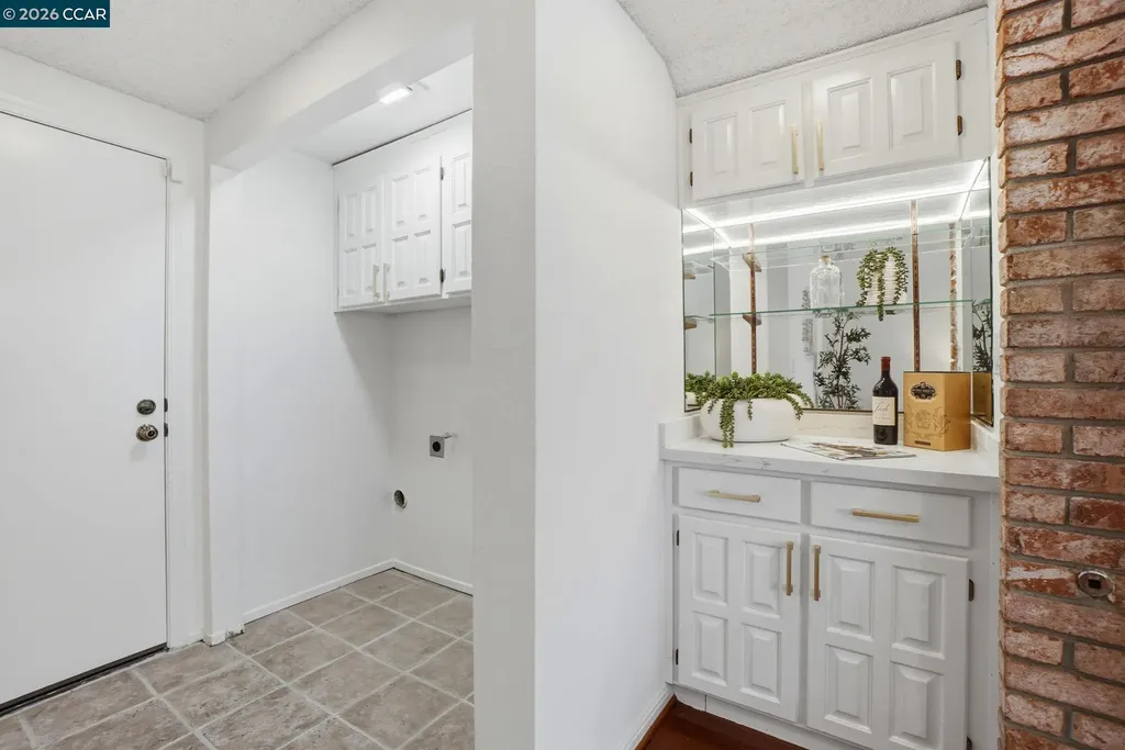 319 Oak Glen Court Martinez CA 94553