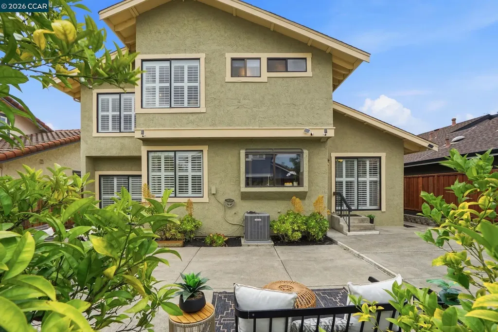 319 Oak Glen Court Martinez CA 94553
