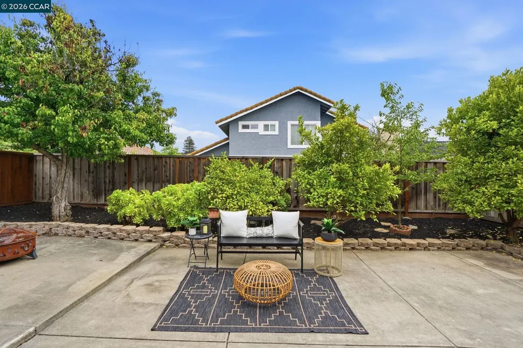 319 Oak Glen Court Martinez CA 94553