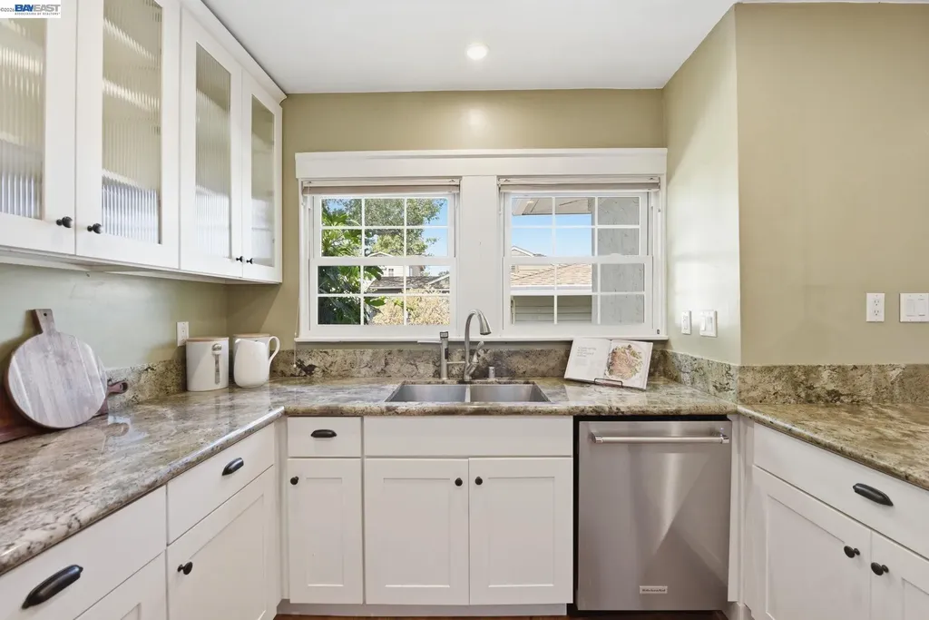792 Medford Avenue Hayward CA 94541