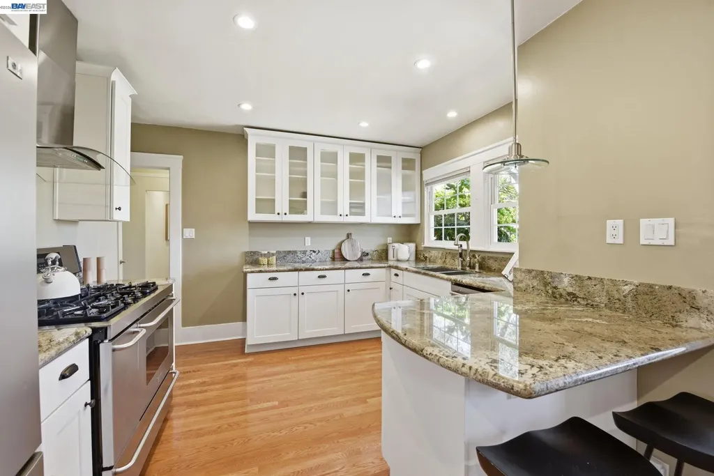 792 Medford Avenue Hayward CA 94541