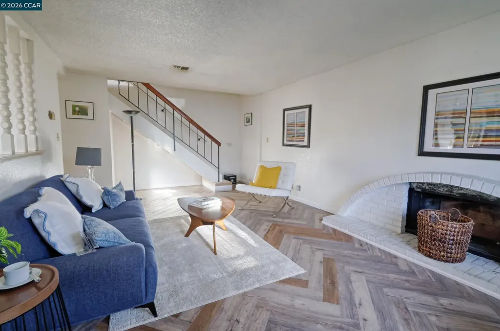 2585 El Portal Drive San Pablo CA 94806
