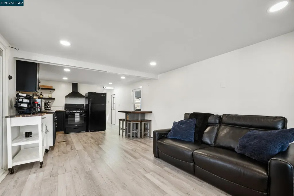 32 Galloway Drive Concord CA 94518