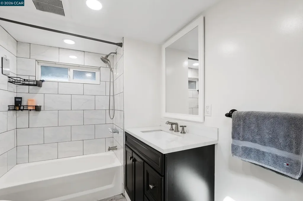 32 Galloway Drive Concord CA 94518