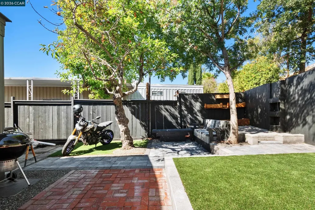 32 Galloway Drive Concord CA 94518