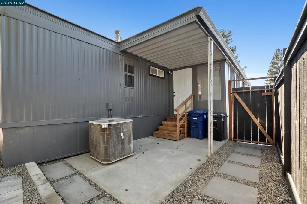 32 Galloway Drive Concord CA 94518