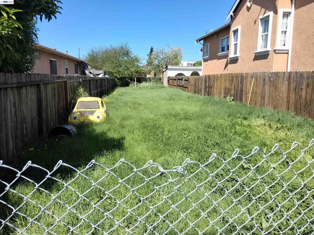 1327 97th Avenue Oakland CA 94621