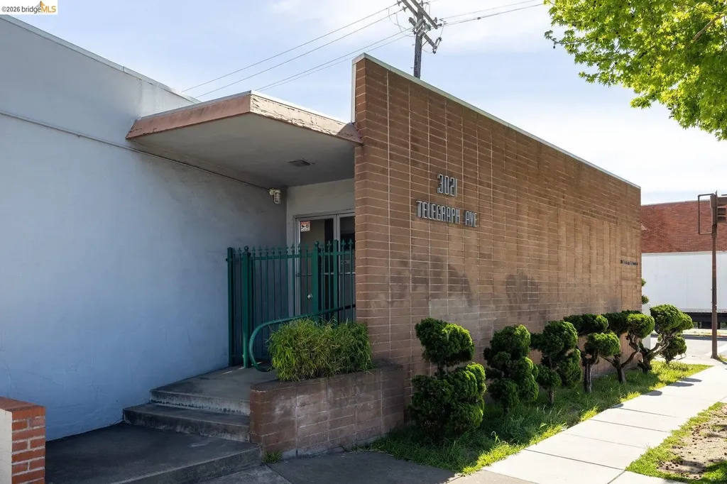 3021 Telegraph Avenue Berkeley CA 94705