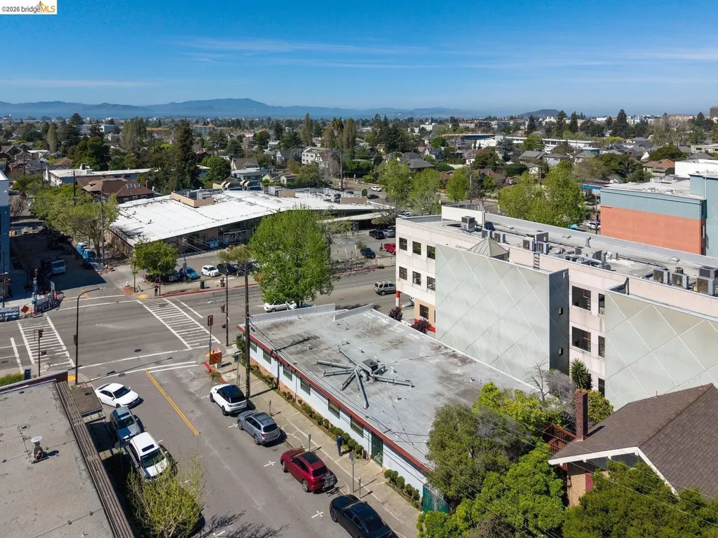 3021 Telegraph Avenue Berkeley CA 94705