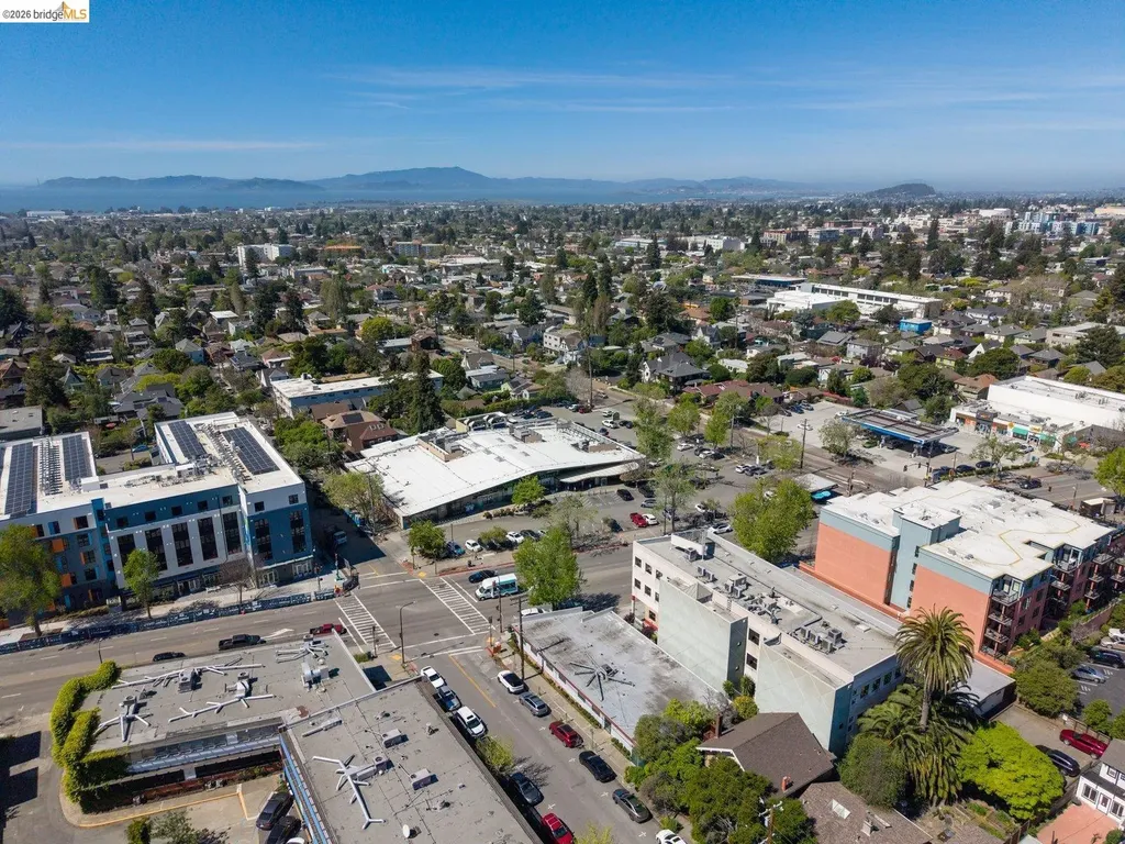 3021 Telegraph Avenue Berkeley CA 94705