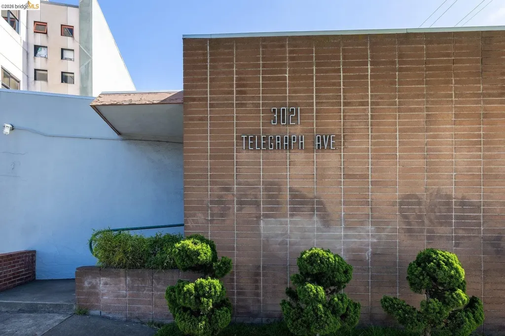 3021 Telegraph Avenue Berkeley CA 94705