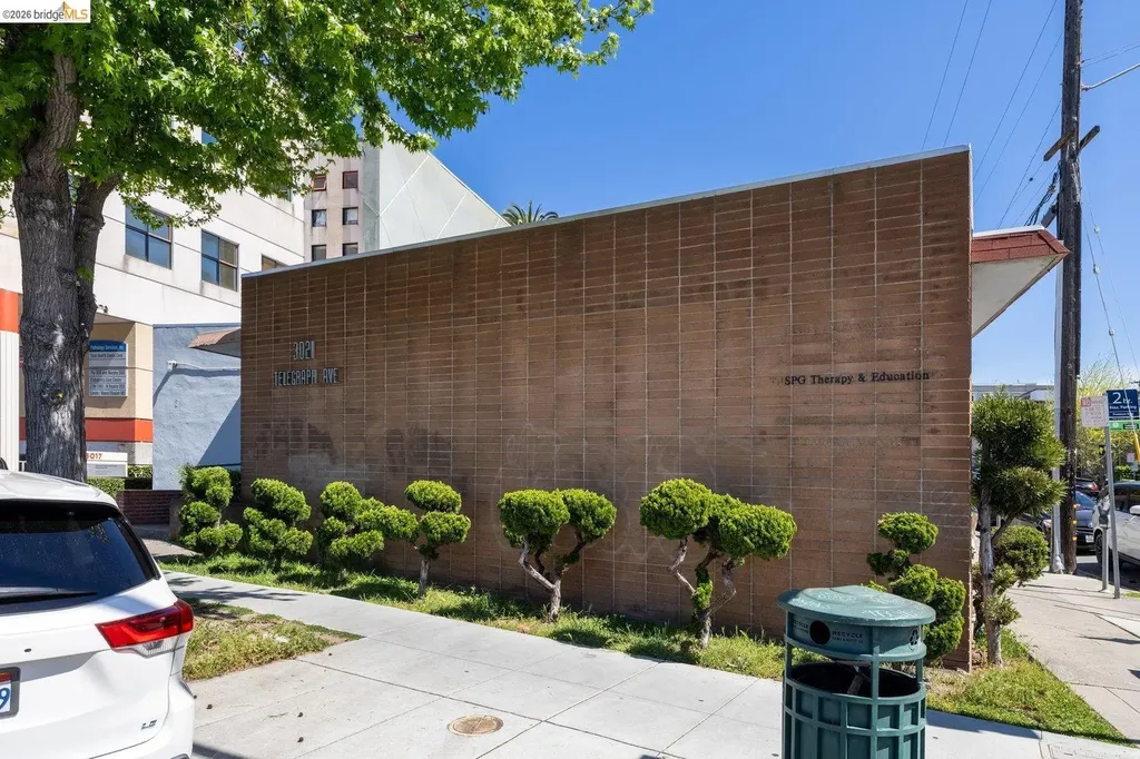 3021 Telegraph Avenue Berkeley CA 94705