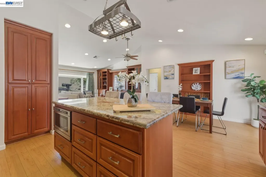 3454 Baumberg Avenue Hayward CA 94545