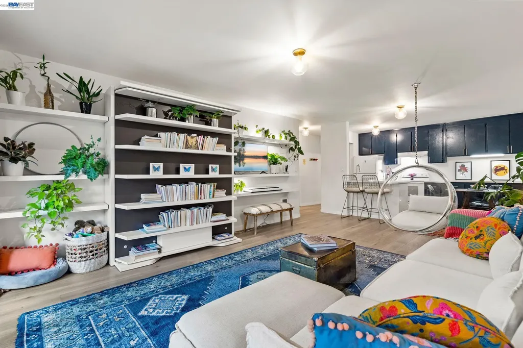 955 Shorepoint Court Alameda CA 94501