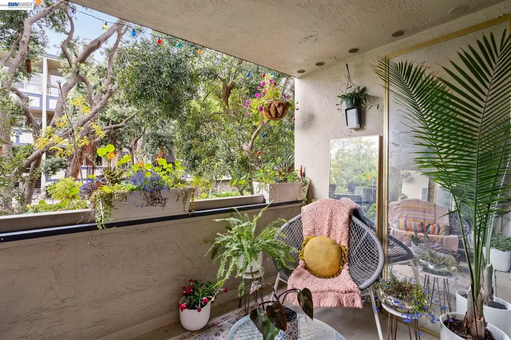 955 Shorepoint Court Alameda CA 94501