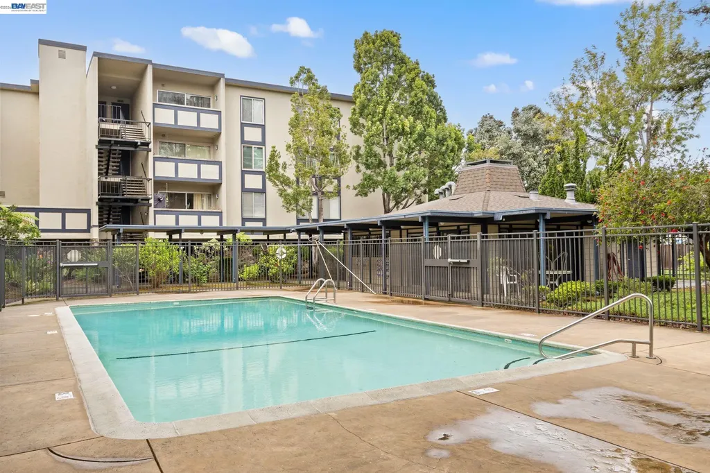 955 Shorepoint Court Alameda CA 94501