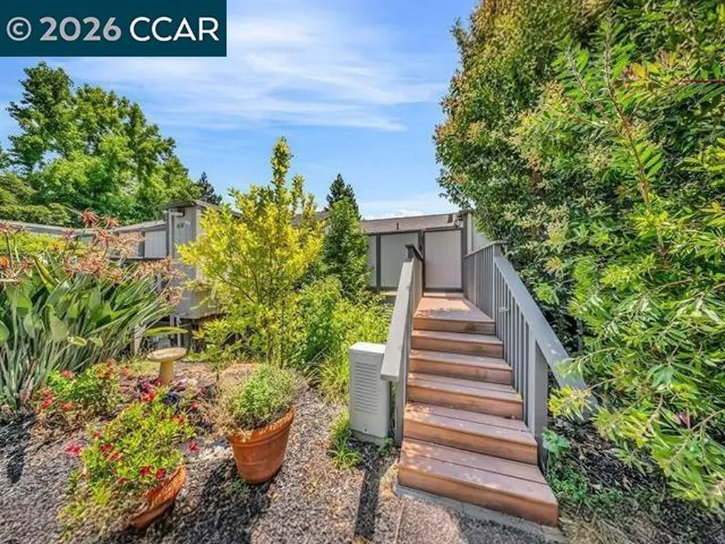 1608 Ashwood Drive Martinez CA 94553