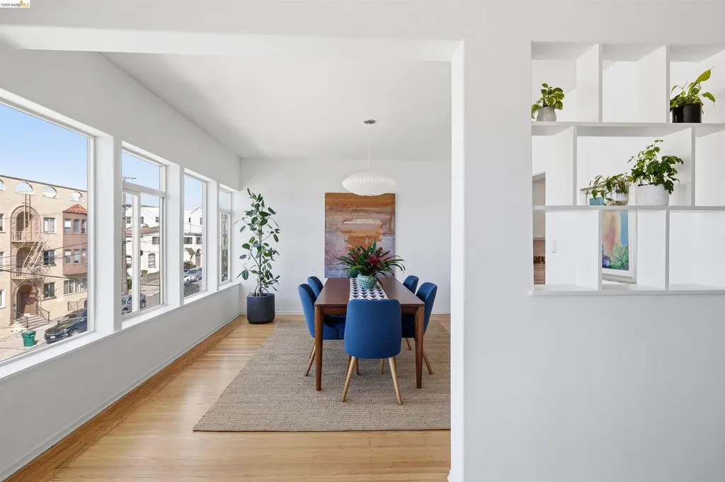 474 Merritt Avenue Oakland CA 94610