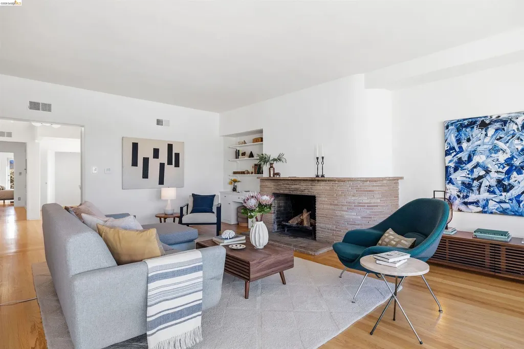 474 Merritt Avenue Oakland CA 94610
