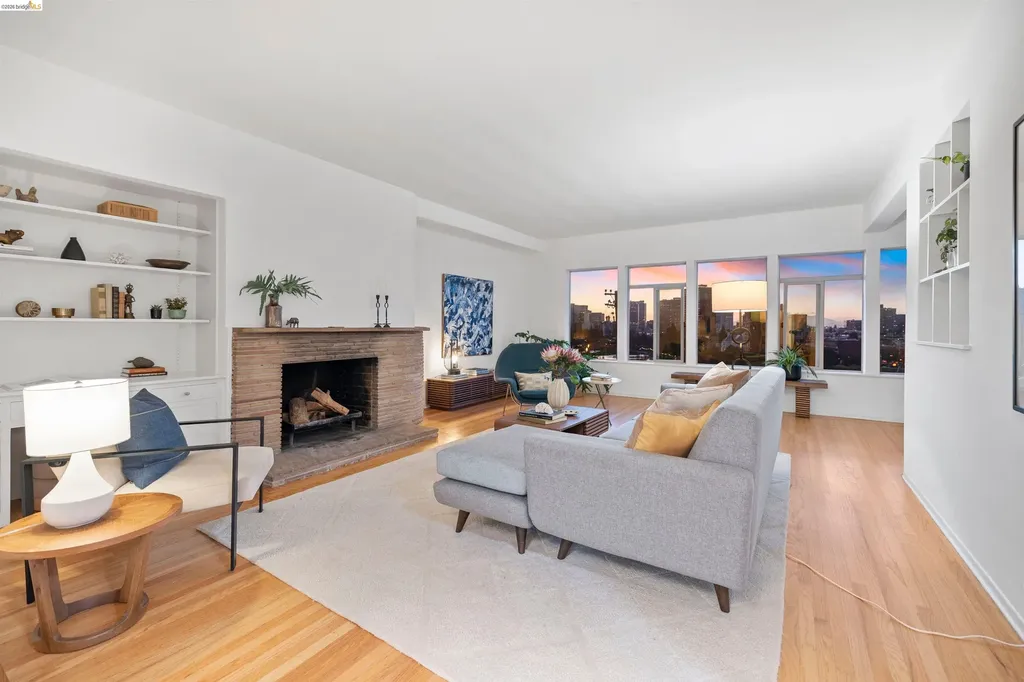 474 Merritt Avenue Oakland CA 94610