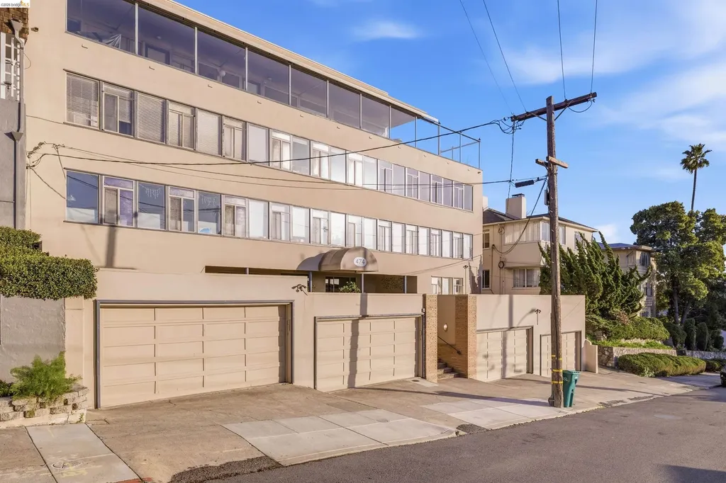 474 Merritt Avenue Oakland CA 94610