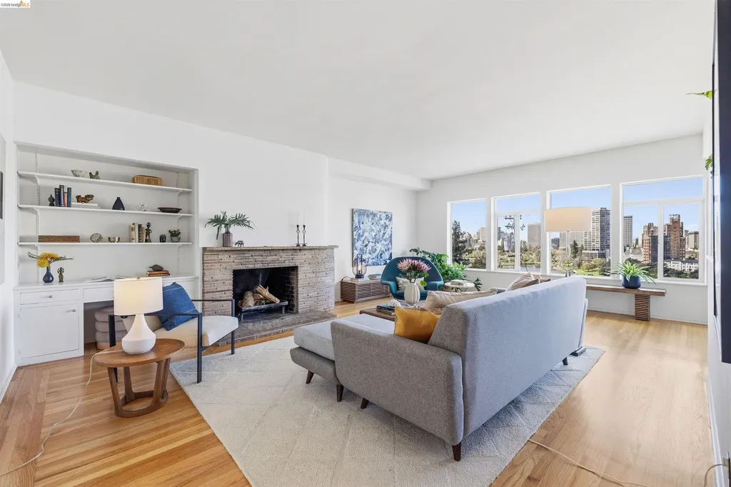 474 Merritt Avenue Oakland CA 94610