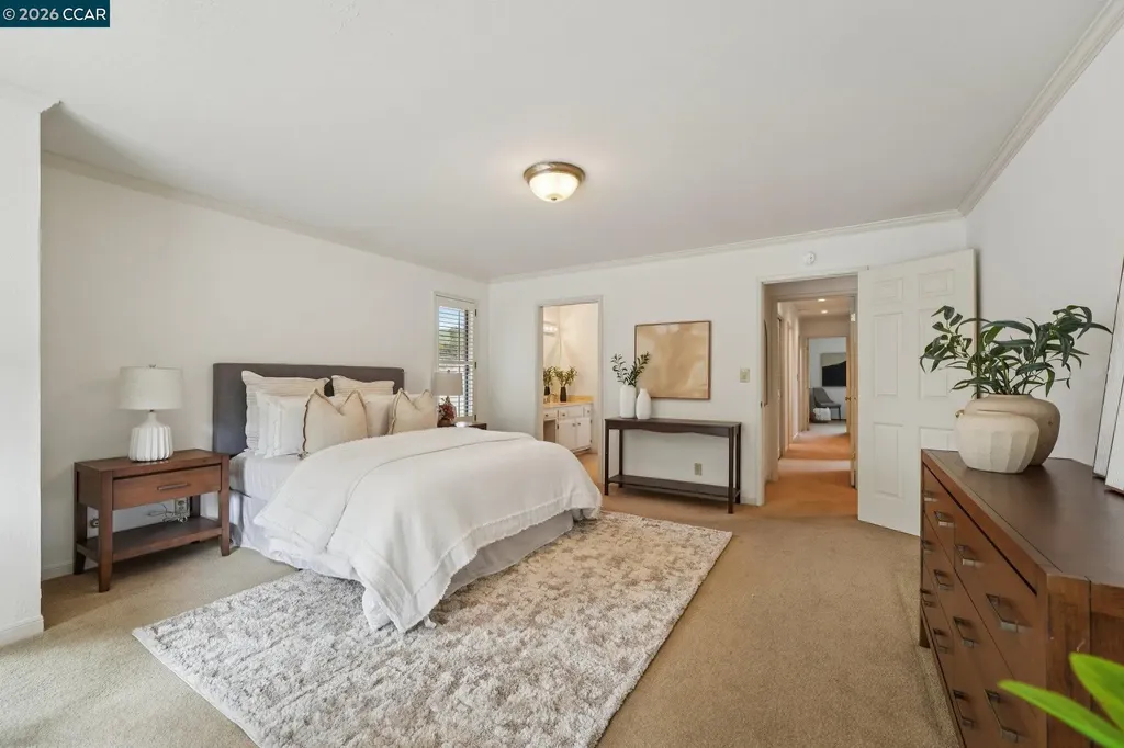 34 Sherwood Court Moraga CA 94556