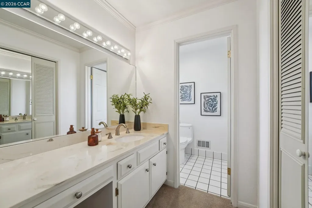 34 Sherwood Court Moraga CA 94556