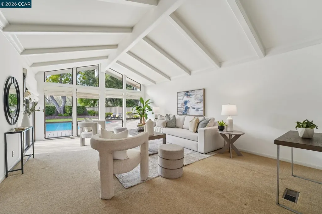 34 Sherwood Court Moraga CA 94556