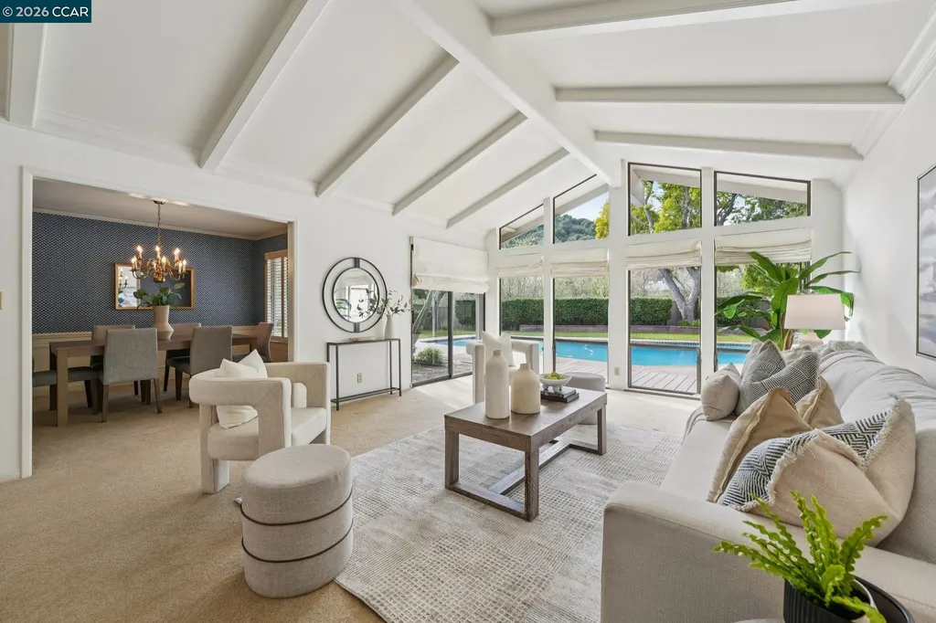 34 Sherwood Court Moraga CA 94556