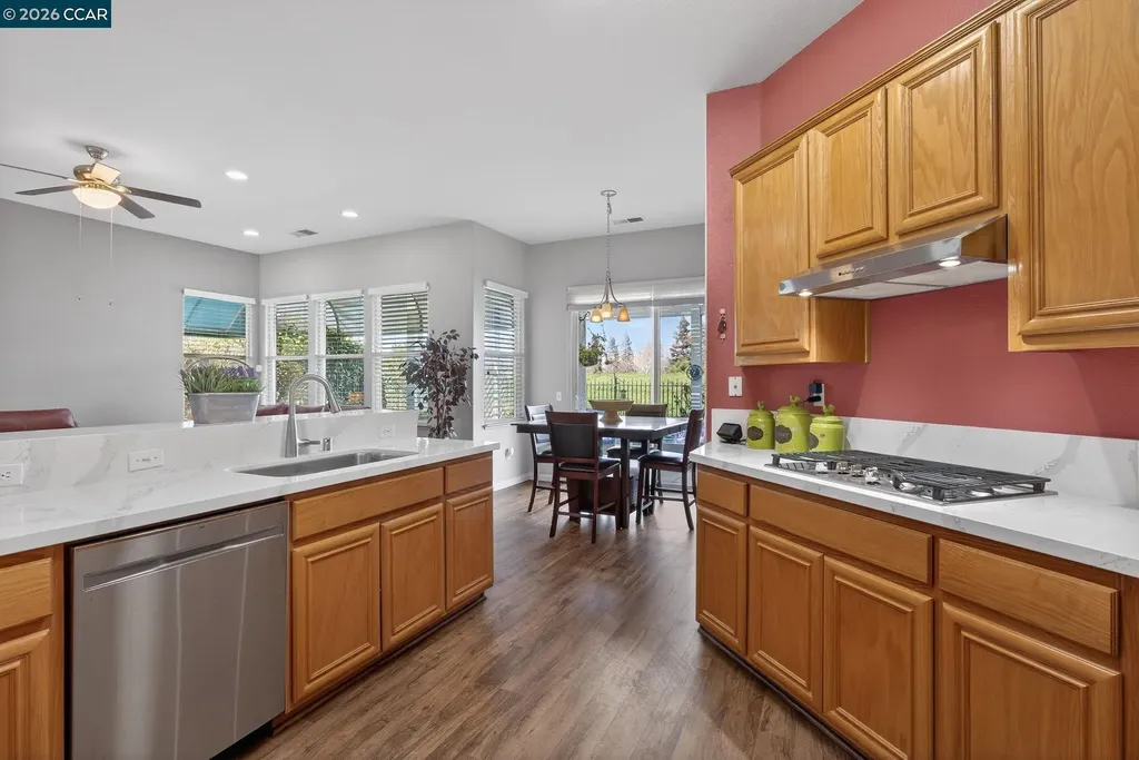 1528 Katy Way Brentwood CA 94513