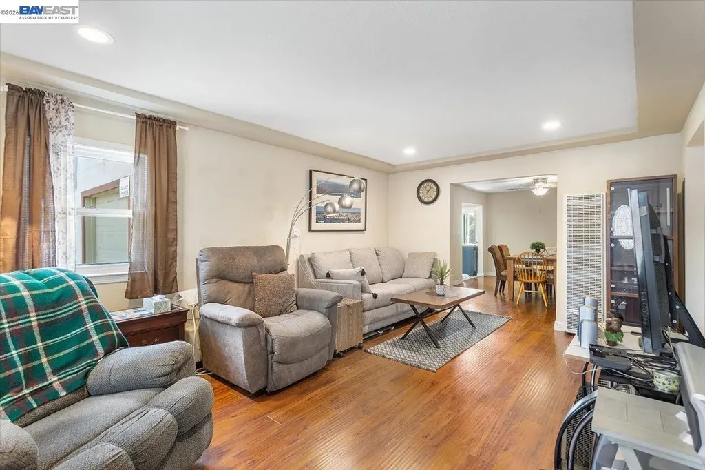 1002 Stanton Avenue San Pablo CA 94806