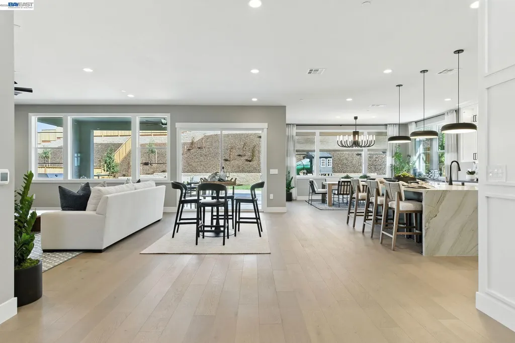 1652 Savanna Court Dublin CA 94568