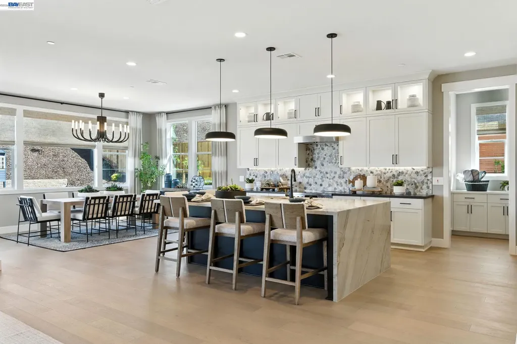 1652 Savanna Court Dublin CA 94568