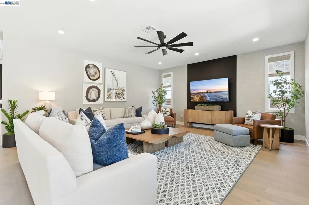 1652 Savanna Court Dublin CA 94568