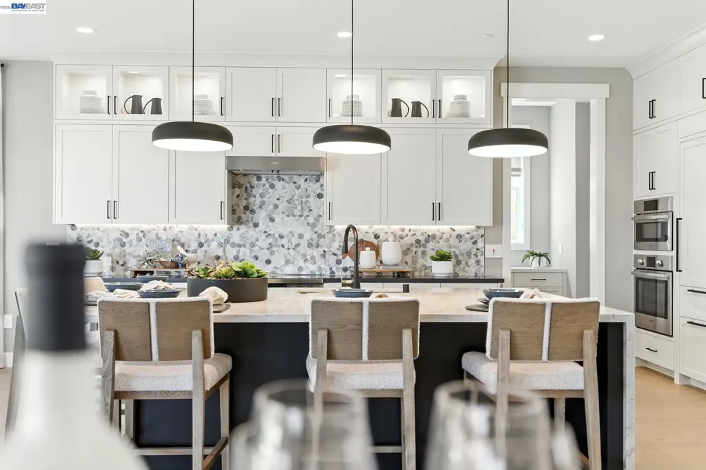 1652 Savanna Court Dublin CA 94568