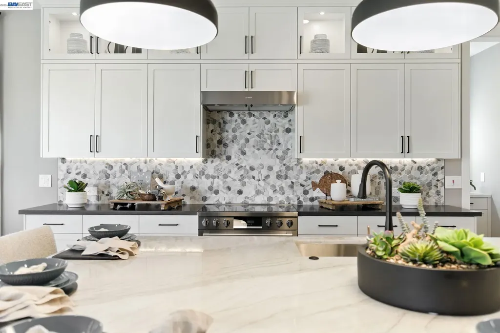 1652 Savanna Court Dublin CA 94568