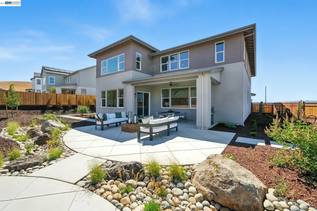 1658 Wren Court Dublin CA 94568