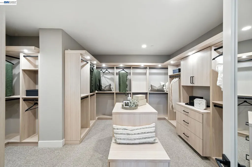 1658 Wren Court Dublin CA 94568
