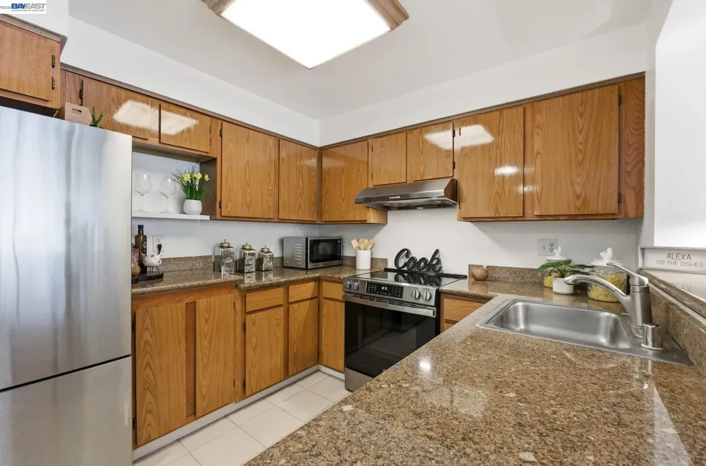 39152 Guardino Drive Fremont CA 94538