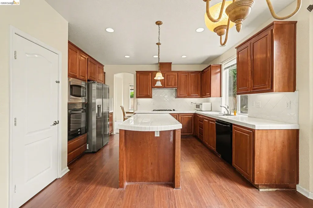 2469 Sparrow Court Antioch CA 94531