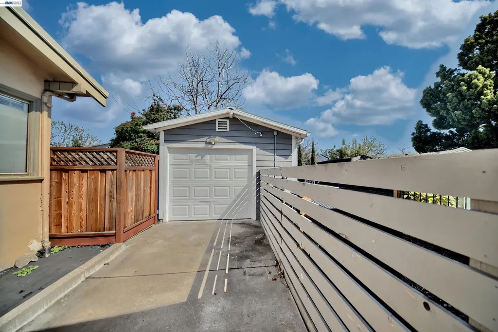 5706 Brookdale Avenue Oakland CA 94605
